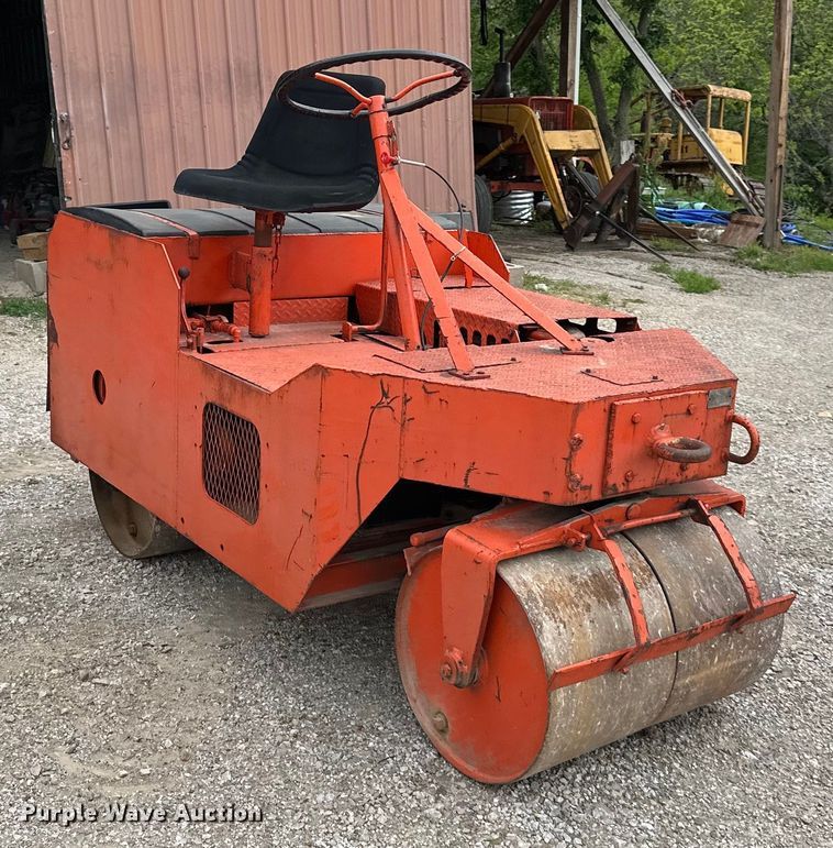 image for item NT9199 Rosco Vibrapack  double drum roller