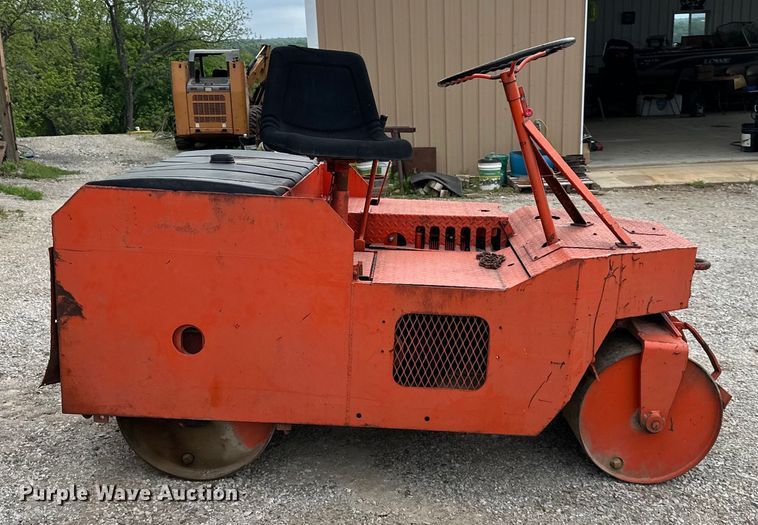 image for item NT9199 Rosco Vibrapack  double drum roller