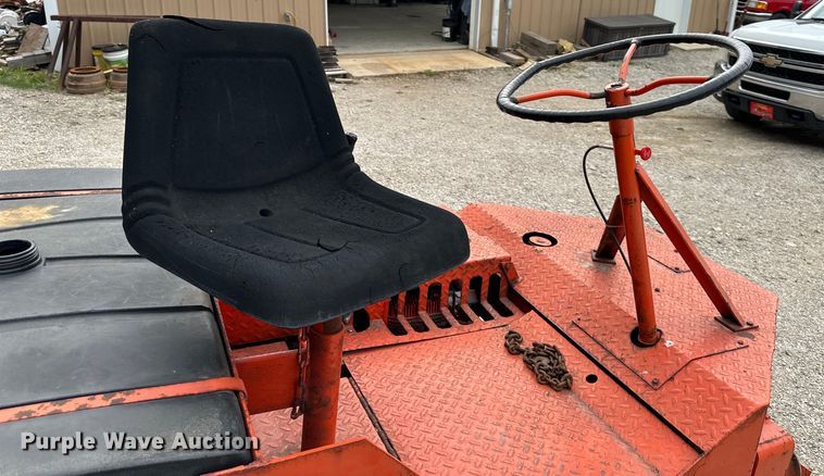 image for item NT9199 Rosco Vibrapack  double drum roller