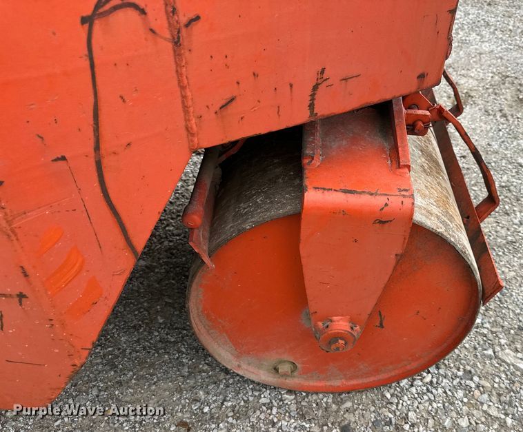 image for item NT9199 Rosco Vibrapack  double drum roller