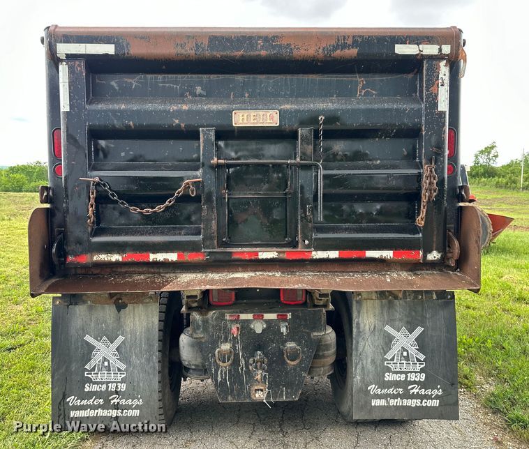 image for item NT9224 2001 Peterbilt  379 dump truck