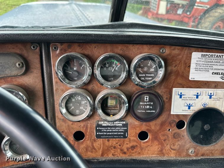 image for item NT9224 2001 Peterbilt  379 dump truck