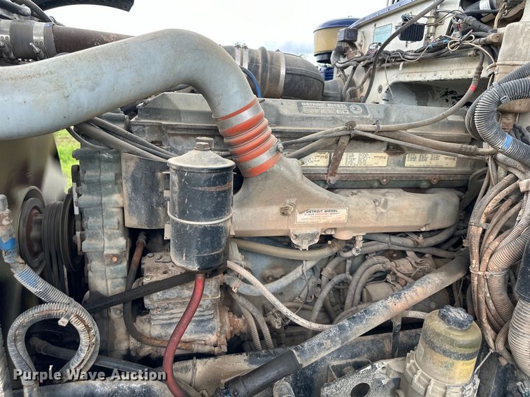 image for item NT9224 2001 Peterbilt  379 dump truck