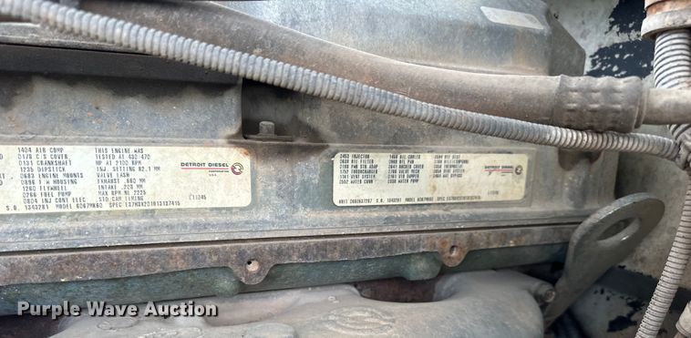 image for item NT9224 2001 Peterbilt  379 dump truck