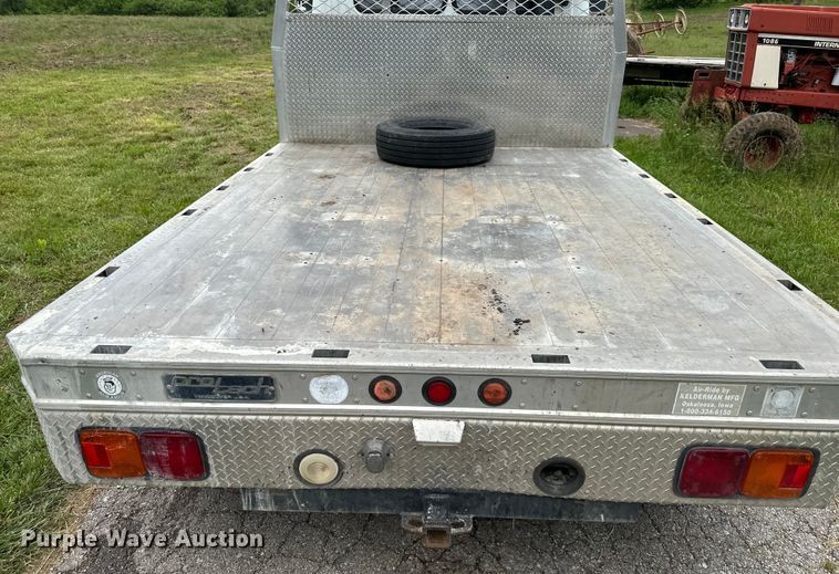 image for item NT9225 1992 Hino GC flatbed truck