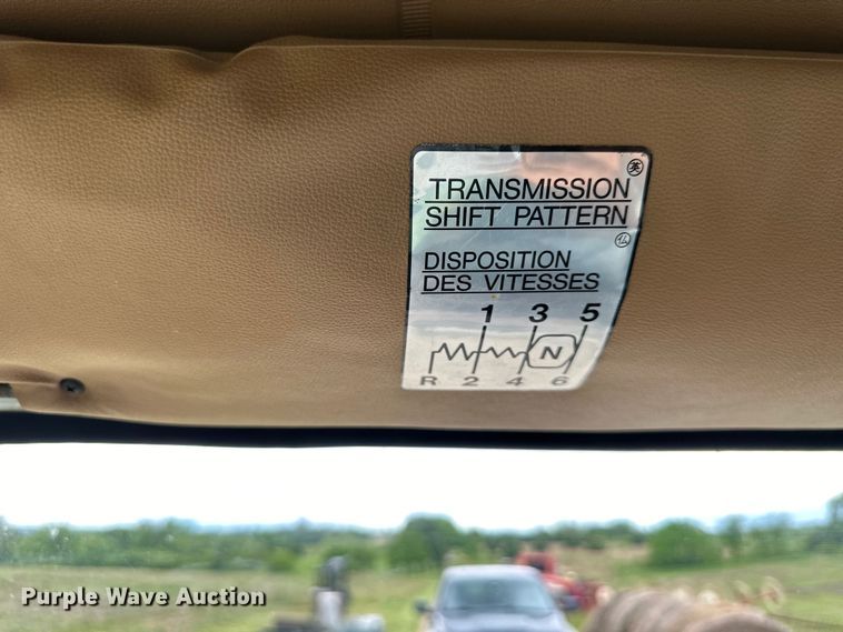 image for item NT9225 1992 Hino GC flatbed truck