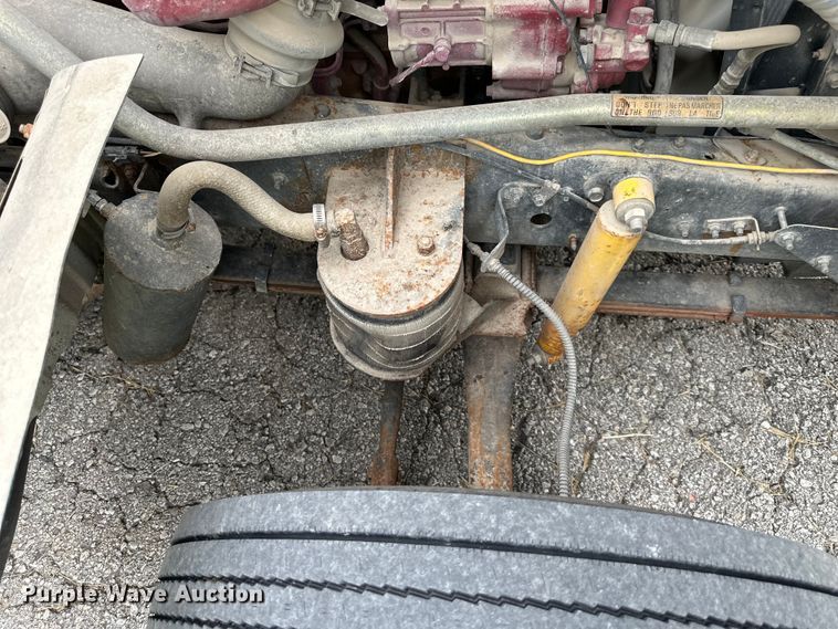 image for item NT9225 1992 Hino GC flatbed truck