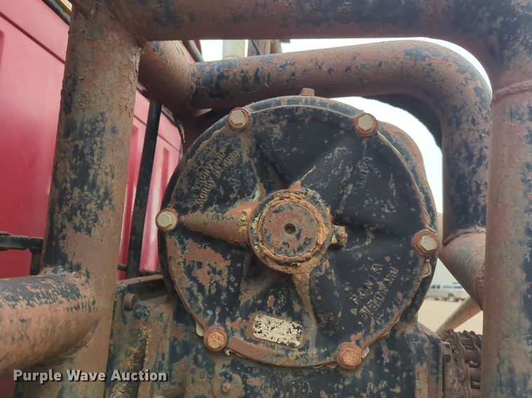 image for item NZ9561 1989 Ford 9000 winch truck 