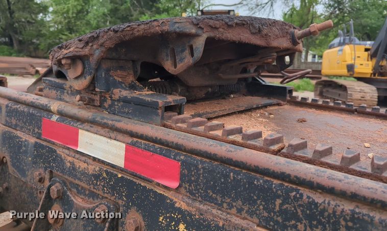 image for item NZ9561 1989 Ford 9000 winch truck 