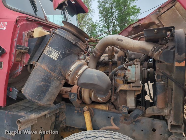 image for item NZ9561 1989 Ford 9000 winch truck 