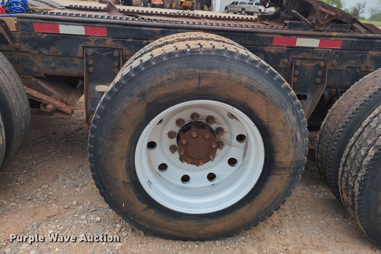 image for item NZ9561 1989 Ford 9000 winch truck 