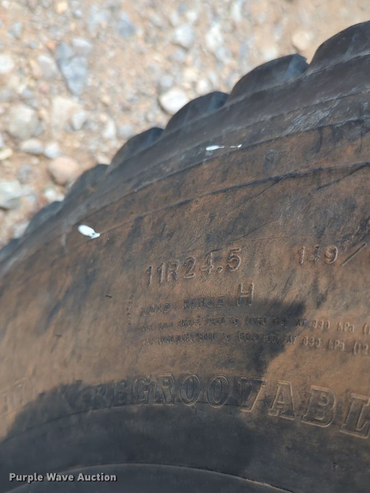 image for item NZ9561 1989 Ford 9000 winch truck 