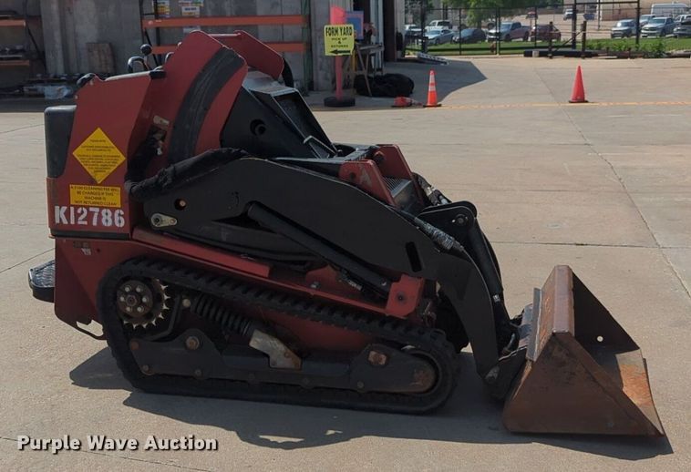 image for item NZ9727 2019 Toro TX 1000 compact utility loader