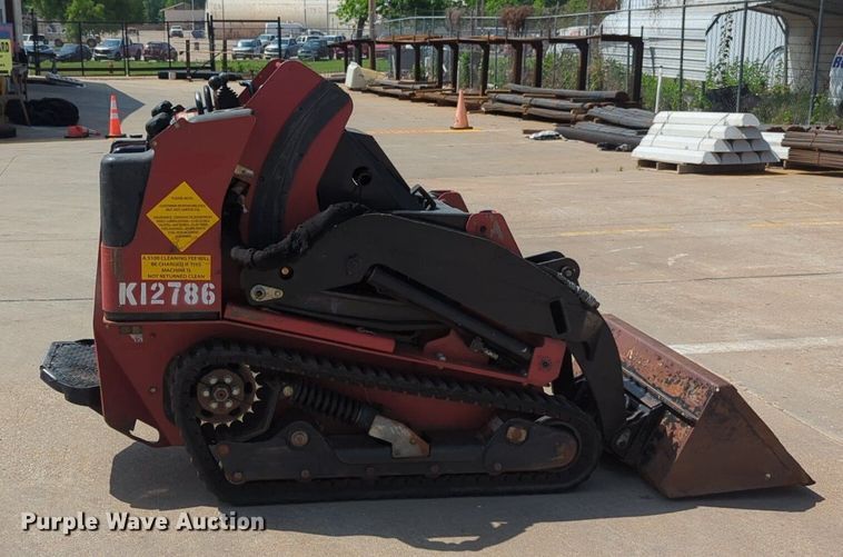 image for item NZ9727 2019 Toro TX 1000 compact utility loader