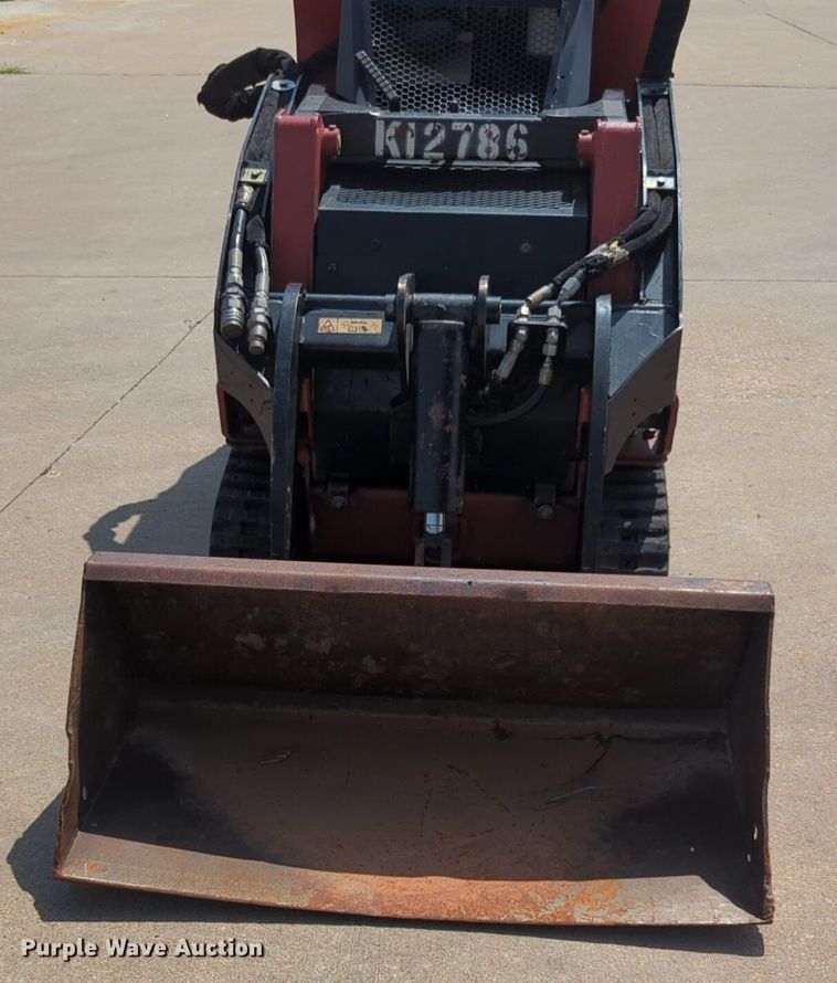 image for item NZ9727 2019 Toro TX 1000 compact utility loader