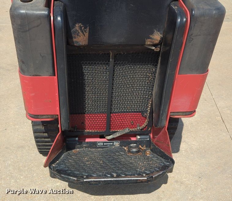 image for item NZ9727 2019 Toro TX 1000 compact utility loader