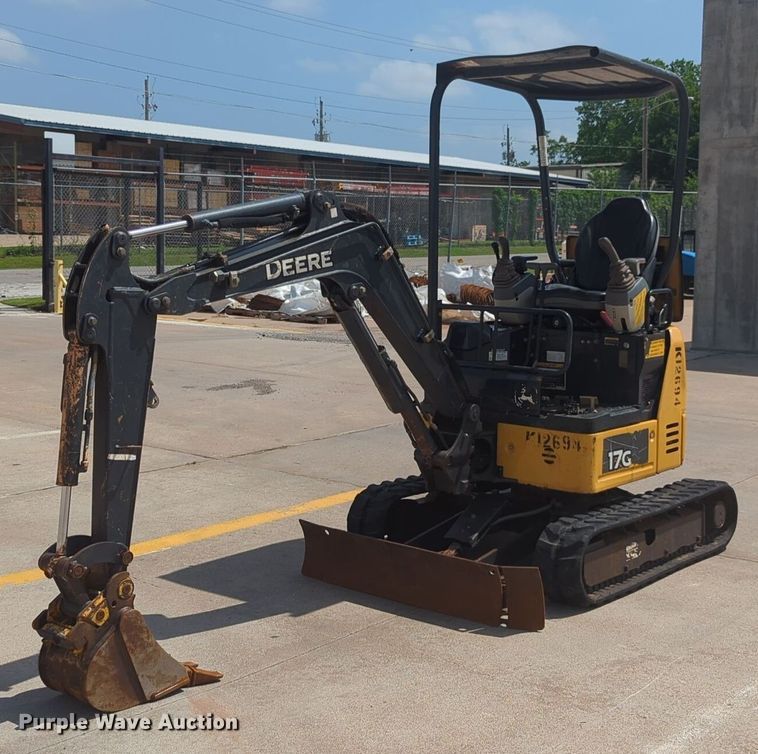 image for item NZ9728 John Deere 17G mini excavator