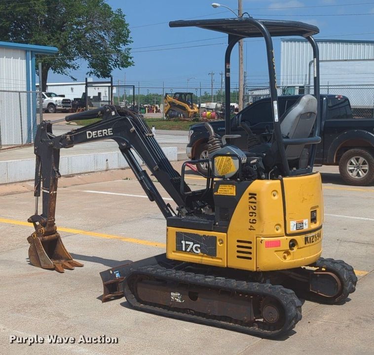 image for item NZ9728 John Deere 17G mini excavator