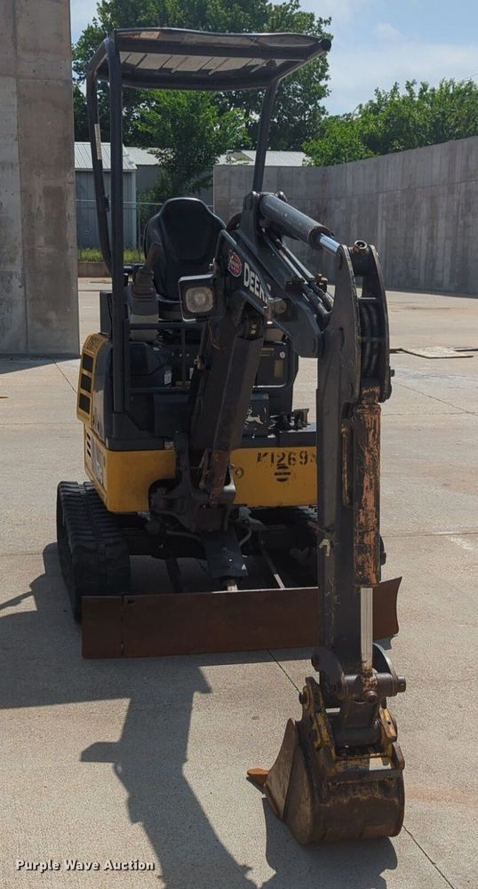 image for item NZ9728 John Deere 17G mini excavator