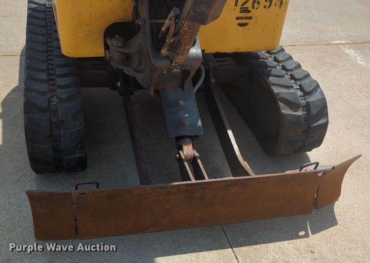 image for item NZ9728 John Deere 17G mini excavator