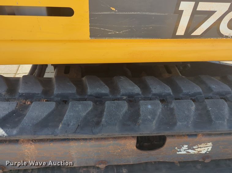 image for item NZ9728 John Deere 17G mini excavator