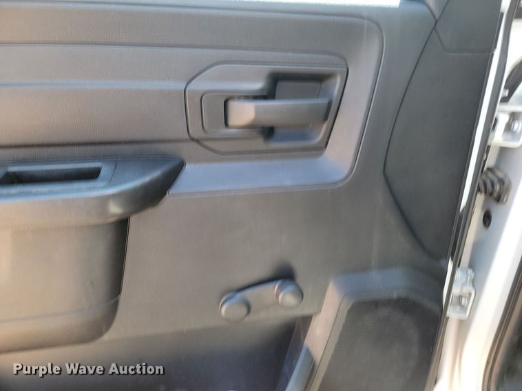 image for item NZ9761 2016 Dodge Ram 4500HD truck cab and chassis