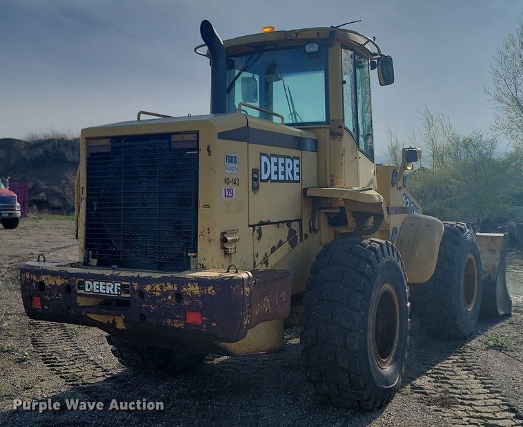 image for item NZ9835 1998 John Deere  624H wheel loader