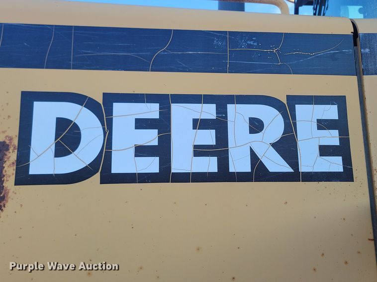 image for item NZ9835 1998 John Deere  624H wheel loader