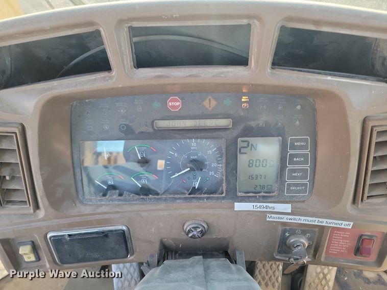 image for item NZ9835 1998 John Deere  624H wheel loader