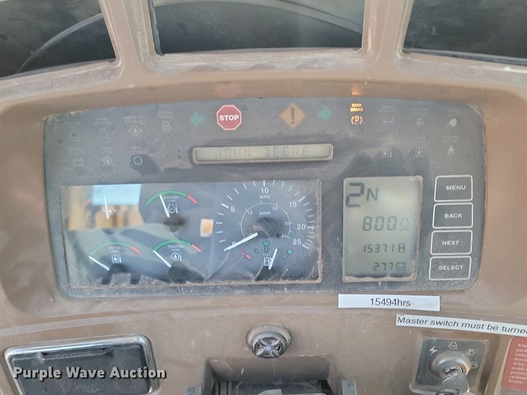 image for item NZ9835 1998 John Deere  624H wheel loader