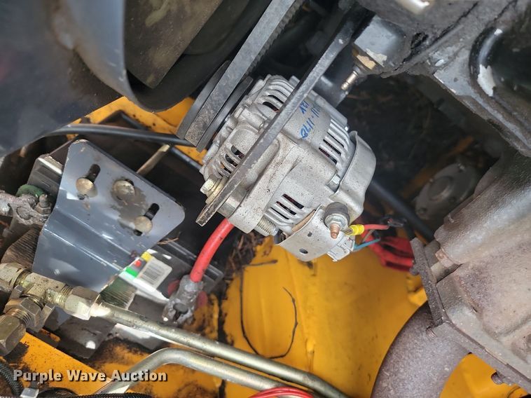 image for item NZ9837 2006 Mustang  2041 skid steer loader