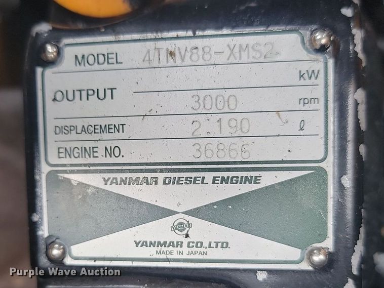 image for item NZ9837 2006 Mustang  2041 skid steer loader