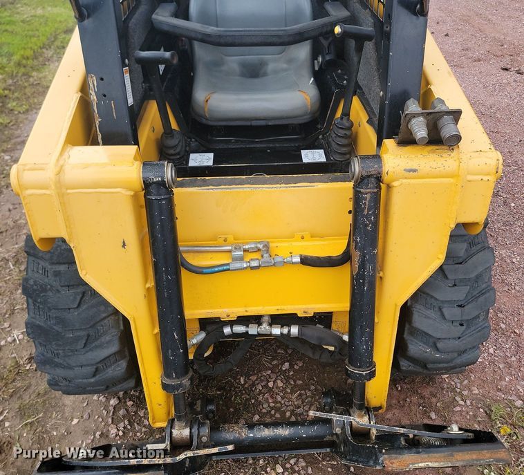 image for item NZ9838 Gehl R105 skid steer loader