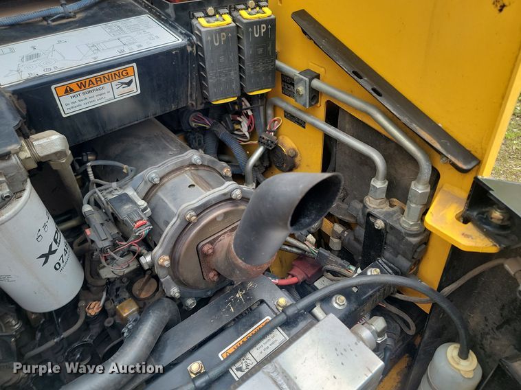 image for item NZ9838 Gehl R105 skid steer loader