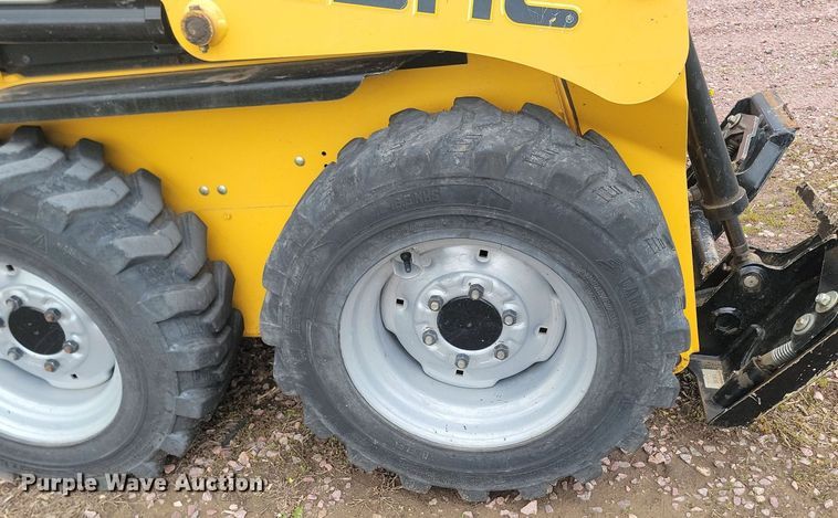 image for item NZ9838 Gehl R105 skid steer loader