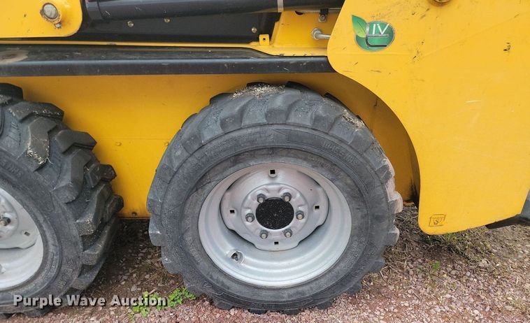 image for item NZ9838 Gehl R105 skid steer loader