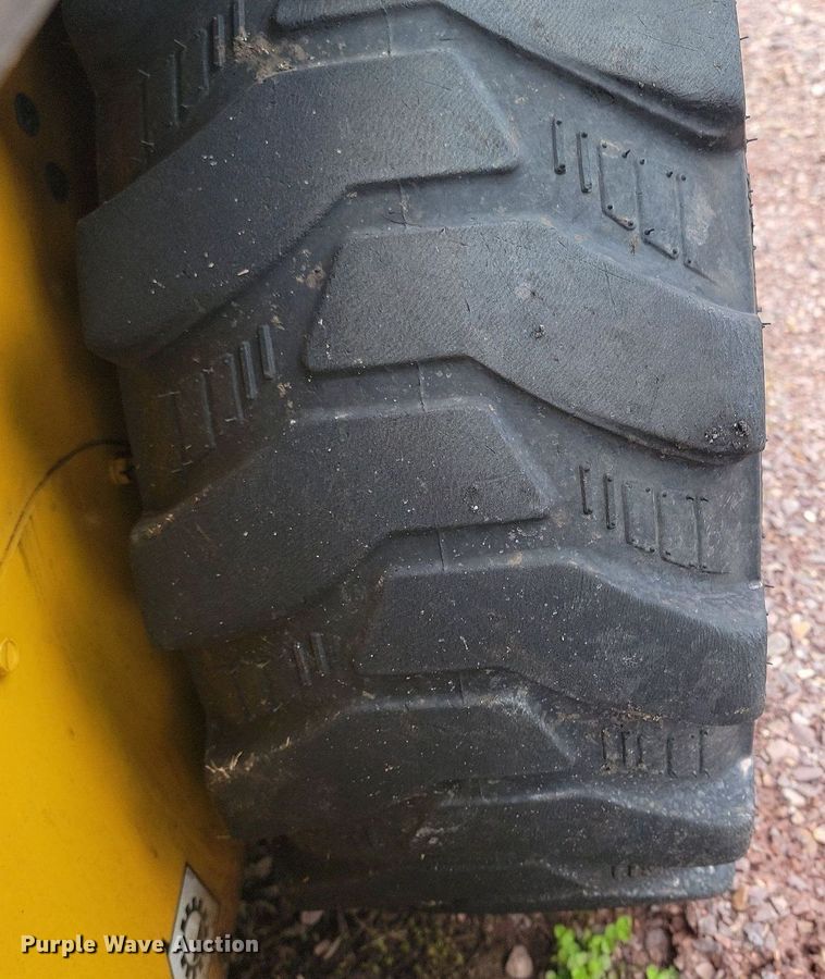 image for item NZ9838 Gehl R105 skid steer loader