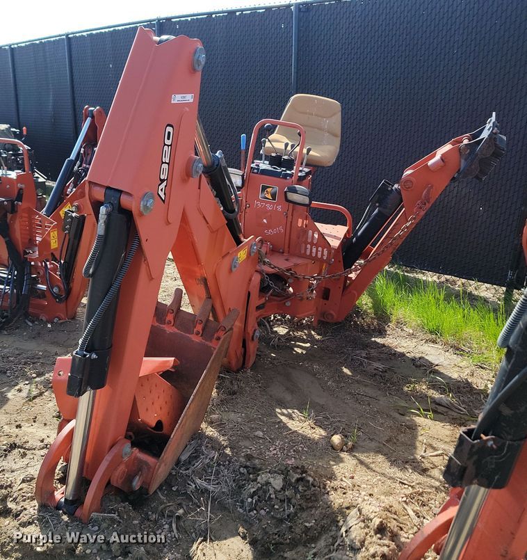 image for item NZ9857 2015 Ditch Witch A920 backhoe attachment