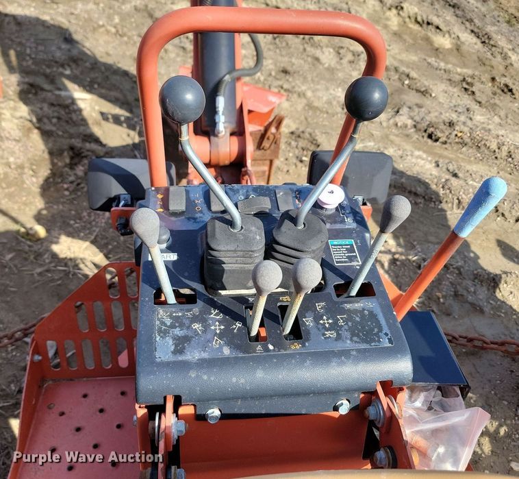 image for item NZ9857 2015 Ditch Witch A920 backhoe attachment