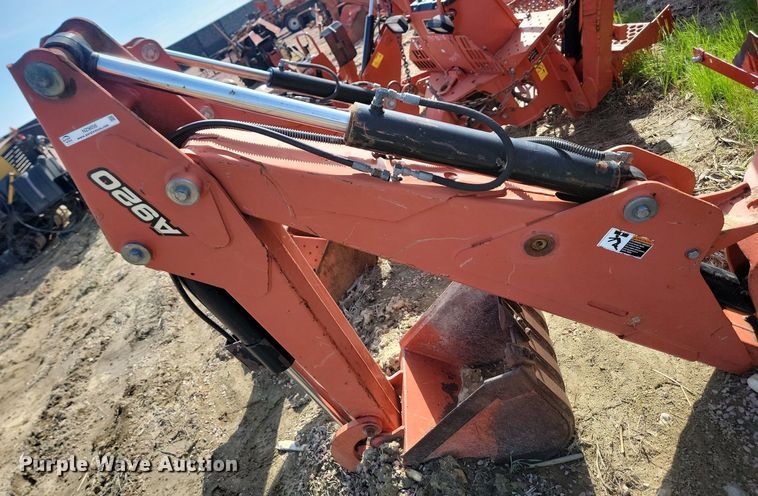 image for item NZ9858 Ditch Witch  A920 backhoe attachment