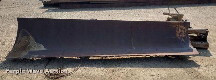 image for item NZ9866 12' W snow wing plow