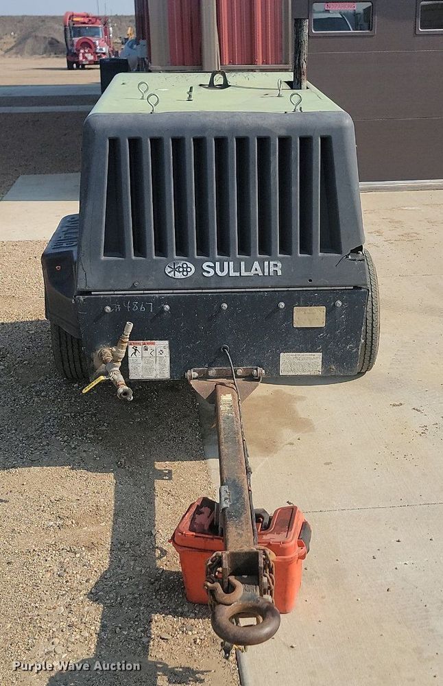 image for item NZ9867 Sullair 185JD air compressor