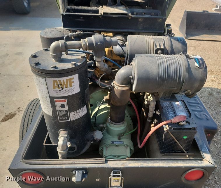 image for item NZ9867 Sullair 185JD air compressor