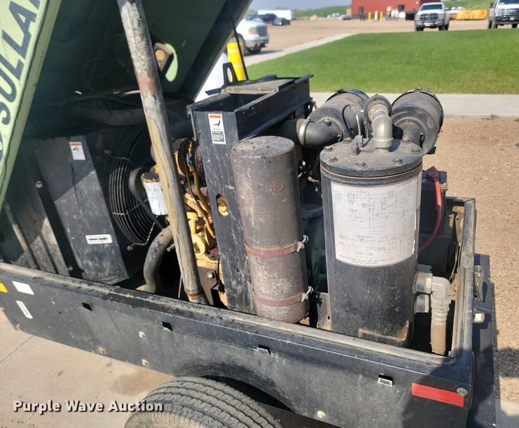 image for item NZ9867 Sullair 185JD air compressor