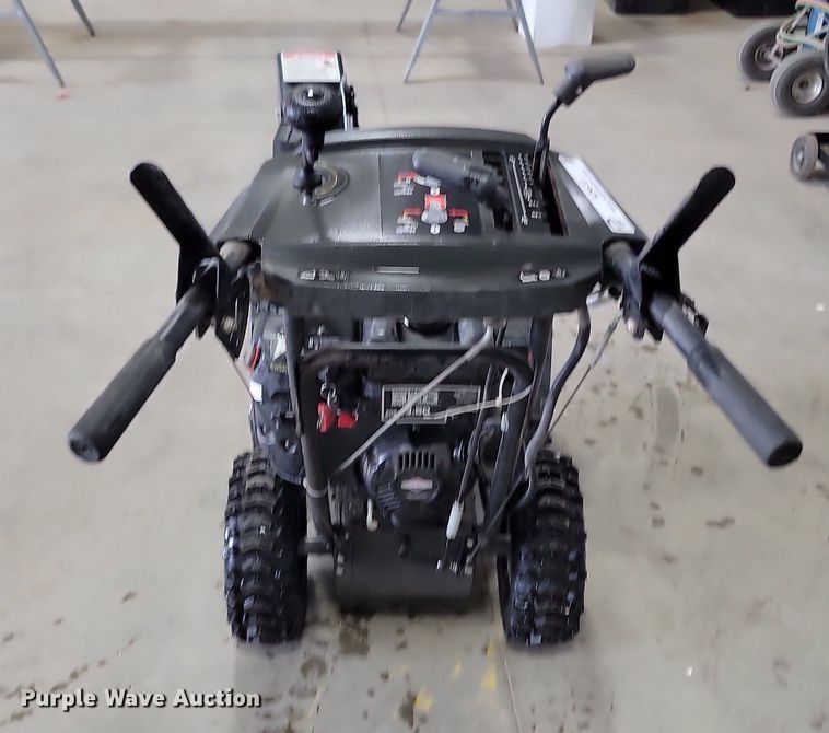 image for item NZ9870 Briggs & Stratton S1024 snow blower 