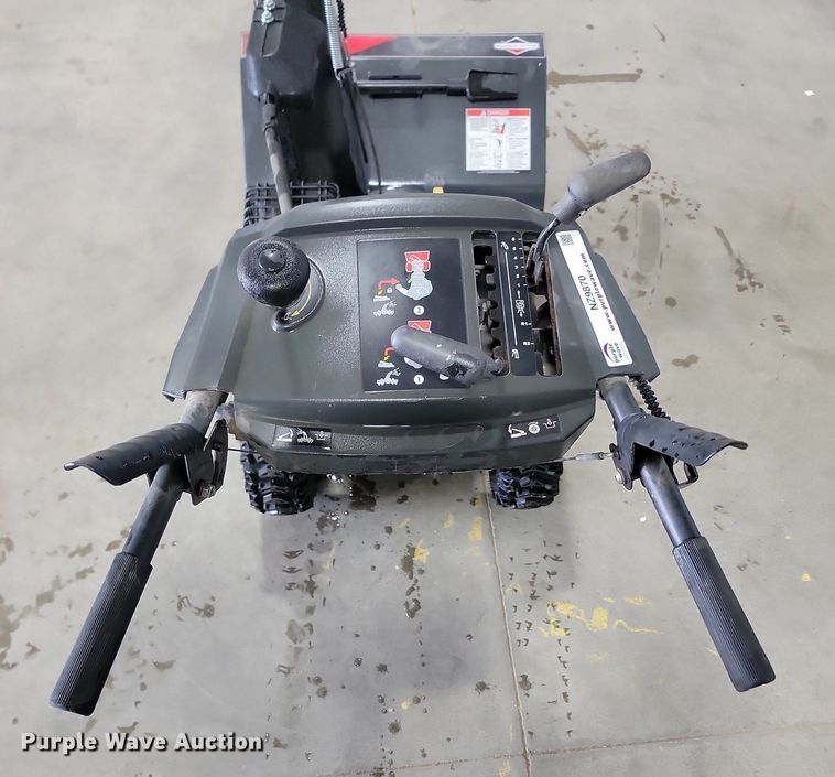 image for item NZ9870 Briggs & Stratton S1024 snow blower 