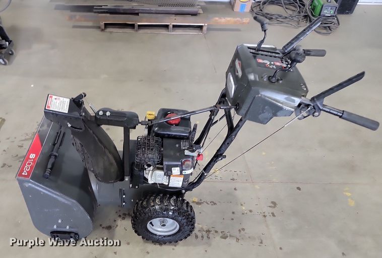 image for item NZ9870 Briggs & Stratton S1024 snow blower 