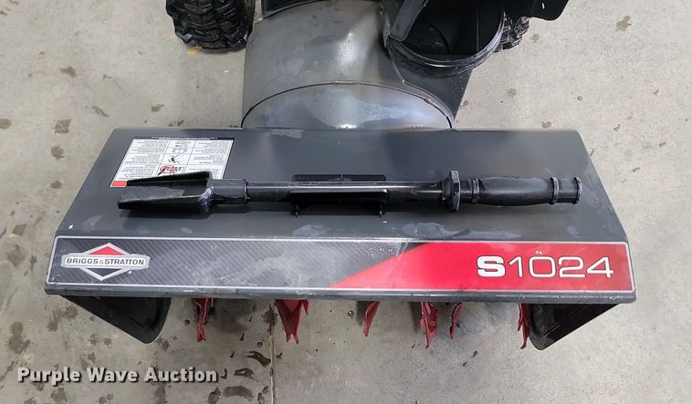 image for item NZ9870 Briggs & Stratton S1024 snow blower 