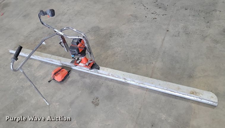 image for item NZ9871 2021 Husqvarna  BV301 vibrating screed