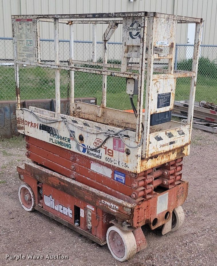 image for item NZ9878 1998 Snorkel SL-19 scissor lift